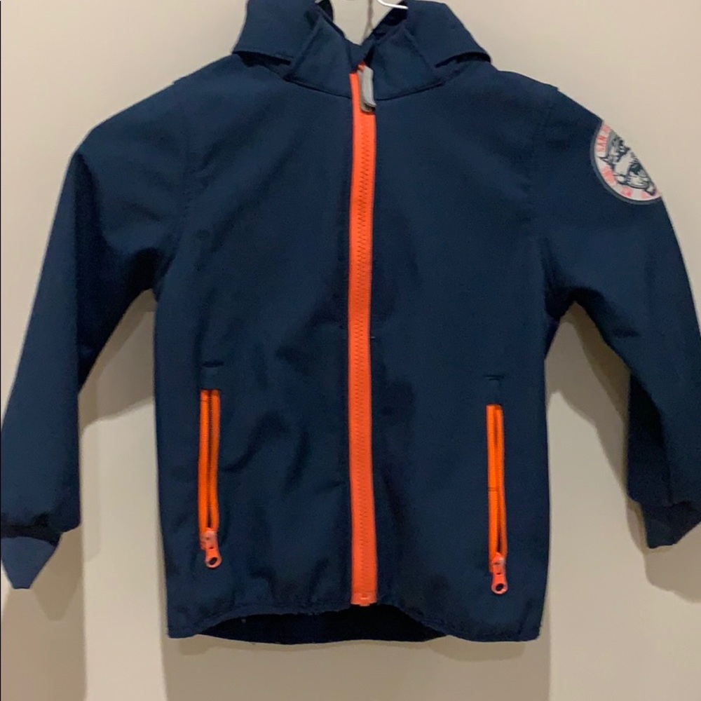 Spring wind breaker